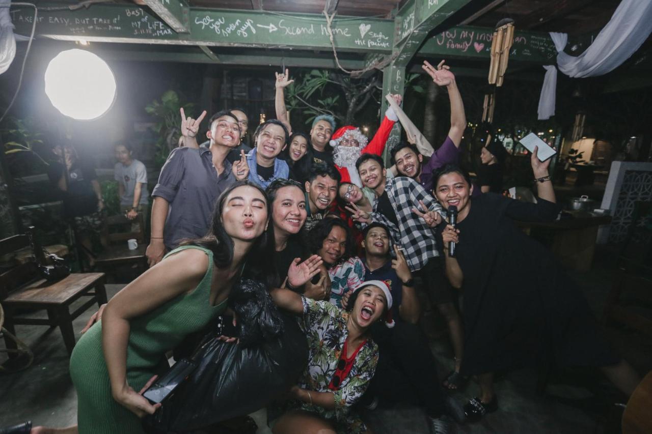 Da Housetel Kuta Hostel Kuta  Ngoại thất bức ảnh
