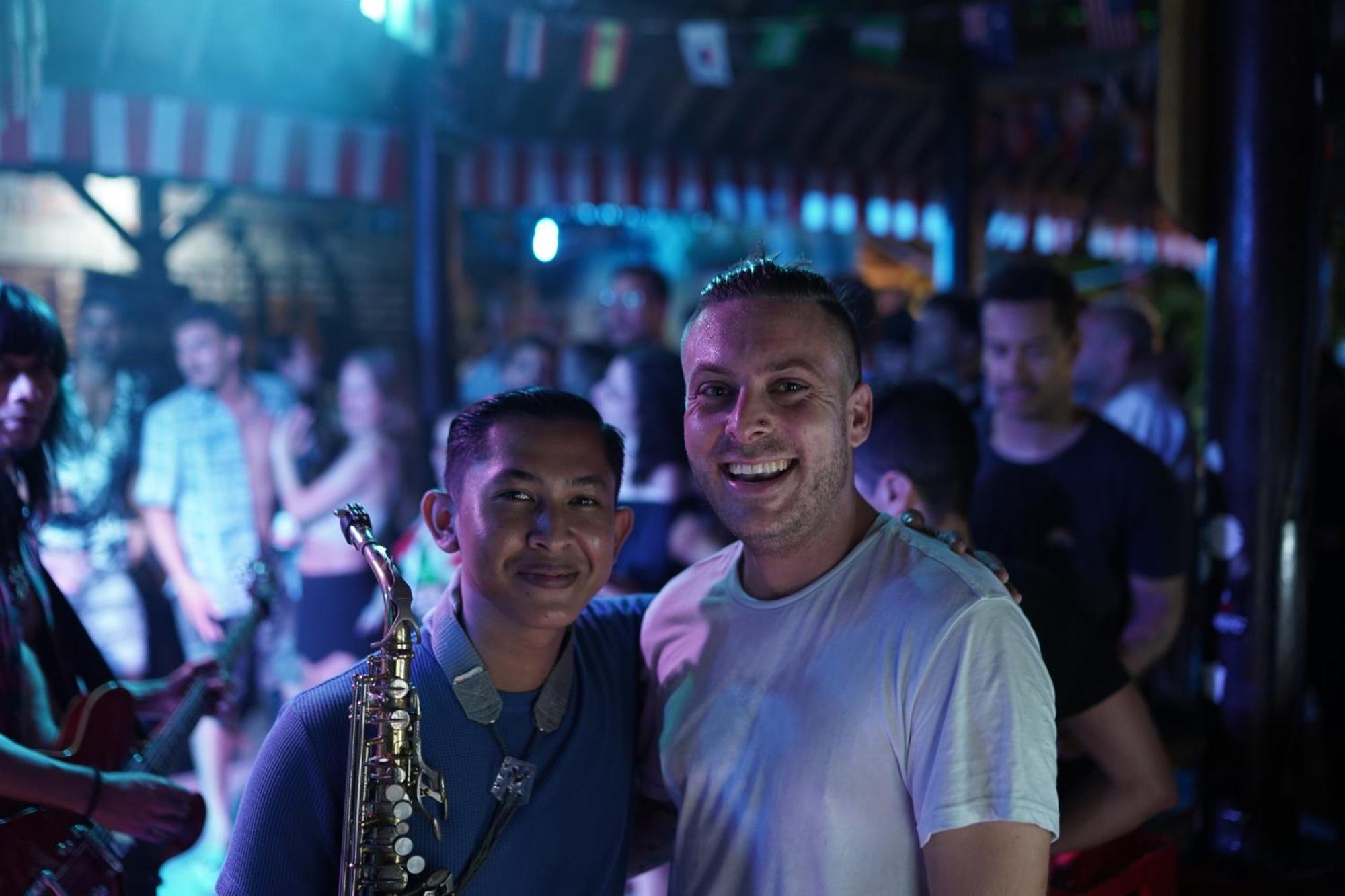 Da Housetel Kuta Hostel Kuta  Ngoại thất bức ảnh