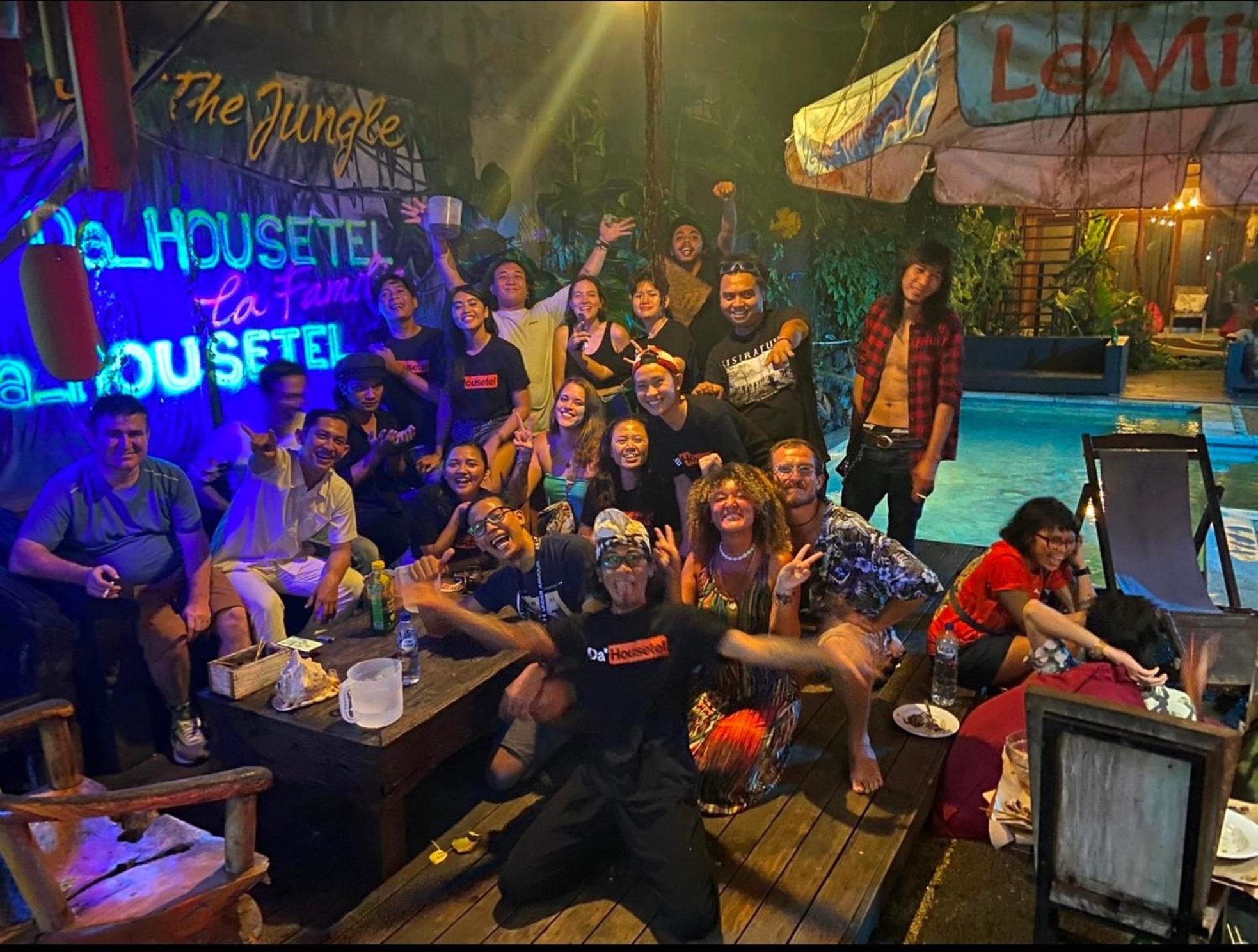Da Housetel Kuta Hostel Kuta  Ngoại thất bức ảnh